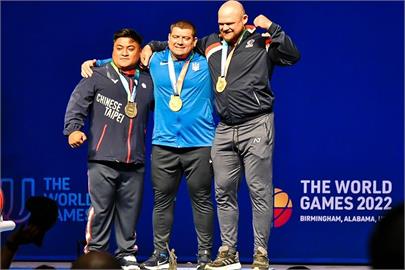 世運／「台灣選手」楊森蹲舉破世界紀錄！獲男子健力超重量級銀牌