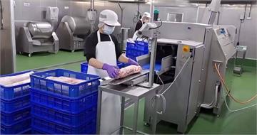 排骨口感太軟遭影射像合成素肉！　鬍鬚張曝「切肉片」：歡迎到店參訪交流