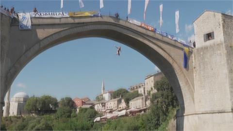 波士尼亞500年古橋、瀑布 著名景點辦跳水賽