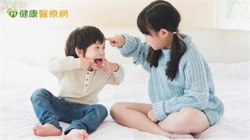 孩子愛學大人吵架？常被忽視變沉默？了解家庭互動如何影響孩子人際關係！