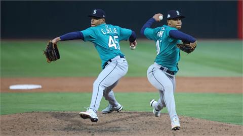 MLB(影)／水手「左右開弓」新秀投手收到新指令！今年大聯盟春訓將專注在「一手」