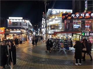 快新聞／南韓旅遊提升至「第三級警告」 25日0時起入境須居家檢疫14天