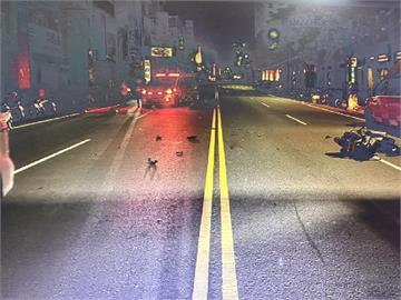 台南連兩起機車事故　臨停遭後方車撞倒、半夜逆向釀對撞