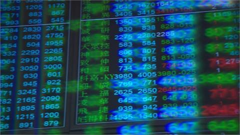 台股崩跌千點有「去年4月股災」既視感？網揭「不慌」原因：跌停鎖死才叫恐慌