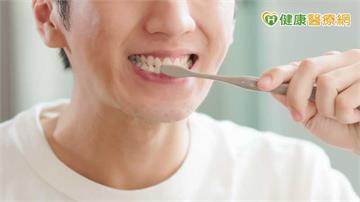 咖啡會讓牙齒變黃？醫：喝完可先漱口　「過這段時間」再刷牙較佳