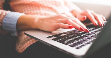 AI衝擊內容產業！人類寫手需求反增　最夯5大寫作副業出爐