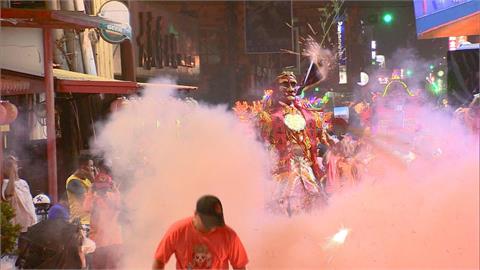 浩天宮大庄媽駐駕廣福宮　＂雙媽會＂信眾嗨放煙火歡迎