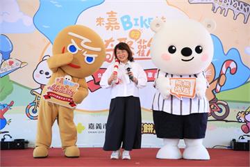 嘉義市「熊出沒」！10隻大白熊化身城市觀光大使