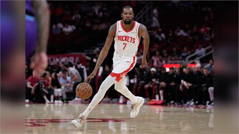 NBA(影)／KD火箭熱身賽首度亮相！　「死神」威力依舊輕鬆得最高分痛宰爵士