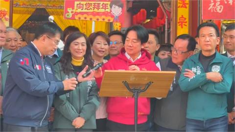 賴總統回台南參拜發紅包　林俊憲、陳亭妃跟緊緊