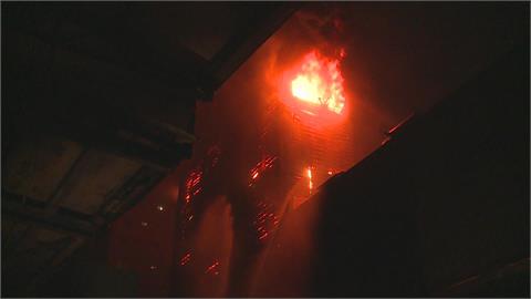 新莊鐵皮工廠暗夜火警　幸無人傷亡