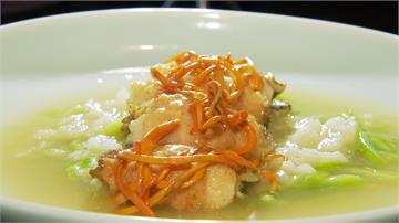 燒臘菜餚玩創新！泰國魚露煮油雞風味獨特