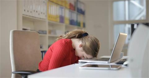 想要改善睡眠品質嗎？除了這些方法外，可以試著練習把煩惱留給明天