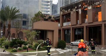 原定明天開案!新店指標型建案樣品屋大火 接待中心慘遭「燒了了」