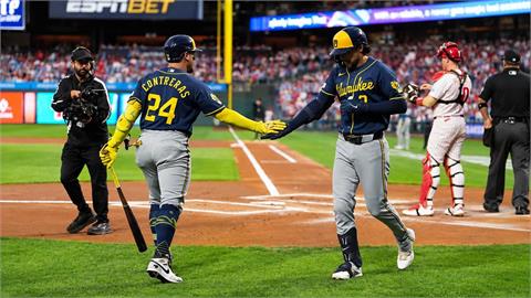 MLB(影)／釀酒人99勝全聯盟第一！隊史首度「百勝」只差最後一步