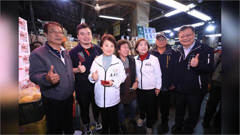 過好年! 中市農漁產品交易熱絡 盧秀燕視察各批發市場