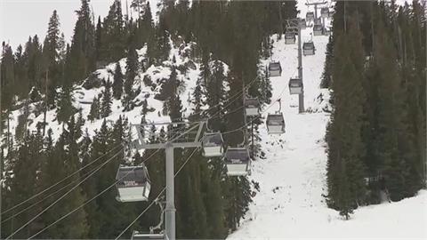 驚魂！滑雪場吊椅碰撞釀5傷　纜車故障174人困半空