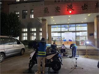 桃警深夜取締改裝車　2小時揪出14車噪音超標