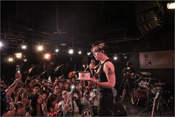 陳德修巡演唱回台北　歌迷大合唱《終極》金曲還幫他慶生