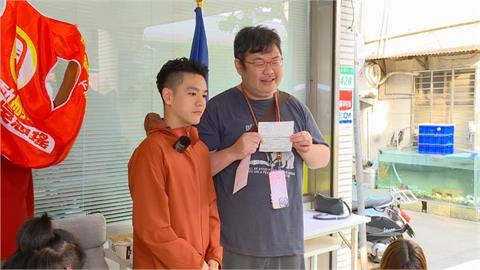 向前行(影)／贊助「罷瑤」掛號郵資被寄平信！四叉貓爆氣「被當盤子騙」？