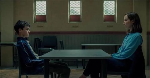 《混沌少年時》：Netflix 一鏡到底英國神劇　青春世代失控的焦慮危機 