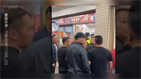 酒後情緒失控? 萬華青山宮遶境 男子與友人大鬧超商