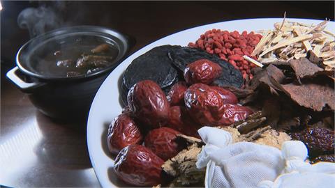 「色黑者入腎」冬天養腎氣　中醫師建議多吃黑豆、木耳