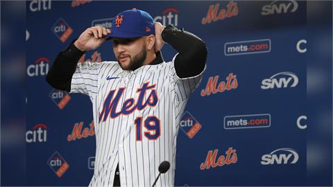 MLB(影)/大都會正式介紹新任三壘手!比薛特攜新婚妻亮相改穿最愛的19號球衣