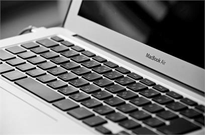 蘋果過時產品清單　傳納入首款觸控列MacBook Pro