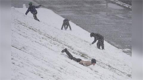冷到爆管！大規模停水　箱根溫泉旅館被迫關門