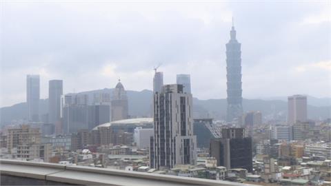 東北季風攪局！北部一路濕冷　中南部迎曙光也得碰運氣