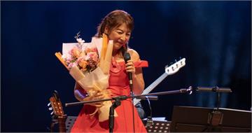小野麗莎現學台語連喊「水啦」　開唱後上百粉絲排隊祝壽