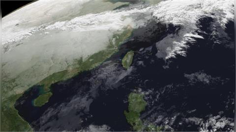 冷氣團陪過聖誕「低溫下探10度」！跨年元旦天氣出爐「第一道曙光」得碰運氣