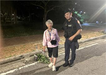 大園8旬婦深夜迷途 員警靈機一動靠它助返家