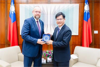 接見捷克眾院副議長　林佳龍：將加強與理念相近國家的合作