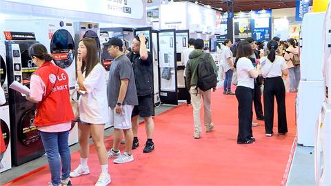 AI冰箱會說話 台北電器展搭普發萬元 電視折11萬 洗衣機折2萬3