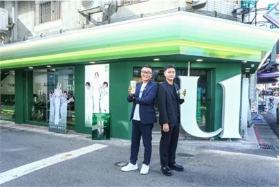 專訪｜UG TEA從信義區殺進中南部！憑「AI手搖飲」名號　父子檔如何擦亮歇腳亭30年招牌？