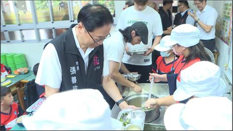 桃市營養午餐升級「大塊肉」　在地美味吃出幸福感