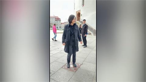 蔡英文總統卸任後將首度訪英　「被法國遊客認出」驚喜合照