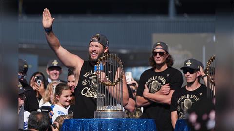 MLB(影)/柯蕭結束18年大聯盟生涯光榮退休!上播客節目親曝目前最不想做的事