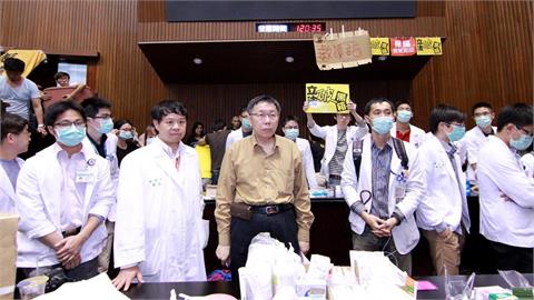 318學運成柯文哲「造神之路」！前幕僚怒揭「3真相」認：是我們的錯