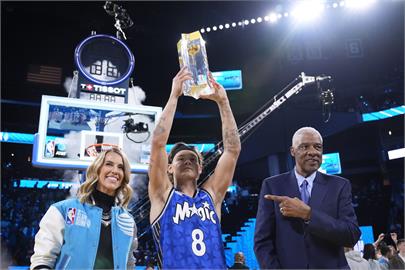 NBA(影)／灌籃大賽超越喬丹的男人　麥克朗生涯賺的錢卻低於3連霸獎金