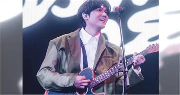 戀人未滿2／宇宙人小玉認愛後激吻女友　AI預言「正緣明年出現」