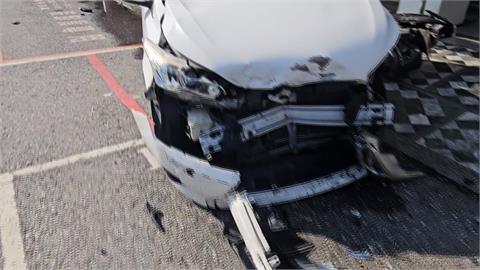 讓兒子坐上毒駕車？吸毒男逆向撞毀三車　幸兒僅輕傷