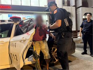 失智翁記錯烤肉日獨自外出迷途 平鎮警護送返家共度中秋