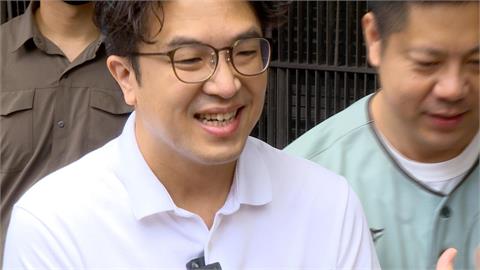 張景森讚有潛力成「帥男版蔡英文」　沈伯洋：小英是我學習對象