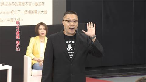 收「裝醉的人叫不醒」花束　徐巧芯嗆以《跟騷法》報警