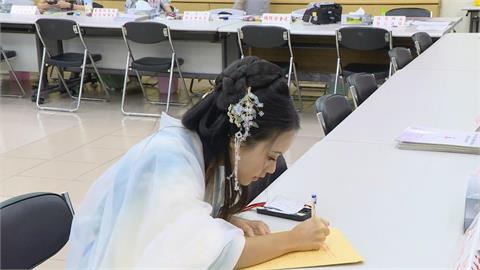 快新聞／改名「整頓霸凌者佀廣洋」！JKF女模寶7「古裝」登記參選　超狂印章曝光