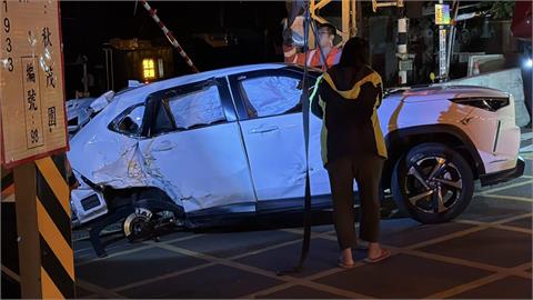 快新聞／離譜副站長！疑翹班闖平交道撞火車　台鐵：究責懲處