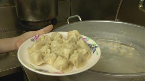 水餃不必「等水煮沸後」才下鍋！網曝「內行煮法」：皮更Q彈、不黏鍋